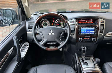 Внедорожник / Кроссовер Mitsubishi Pajero 2018 в 