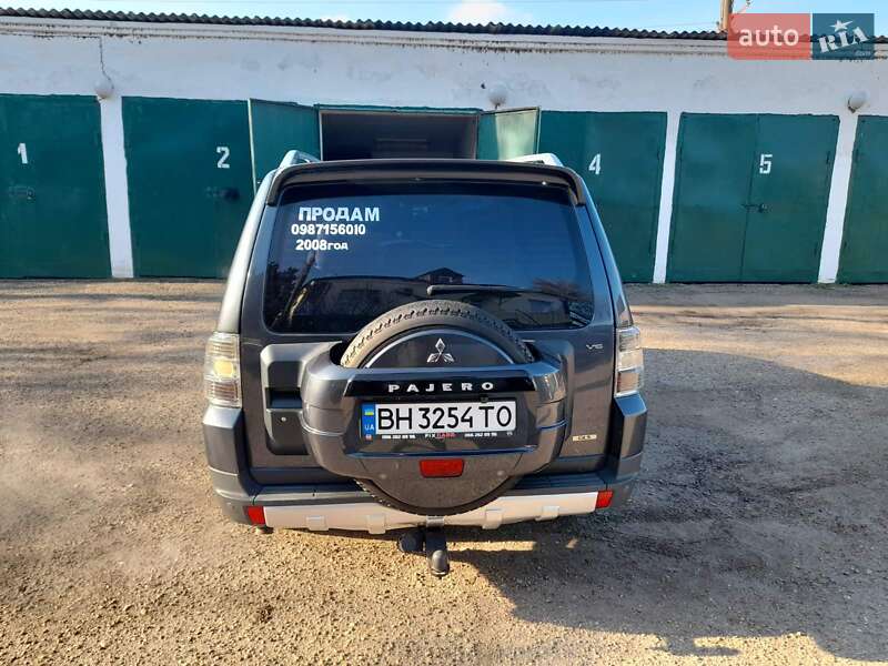 Внедорожник / Кроссовер Mitsubishi Pajero 2008 в Рени