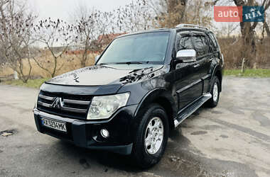 Внедорожник / Кроссовер Mitsubishi Pajero 2007 в Харькове