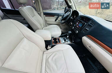 Внедорожник / Кроссовер Mitsubishi Pajero 2007 в Харькове