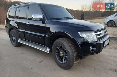 Внедорожник / Кроссовер Mitsubishi Pajero 2007 в 