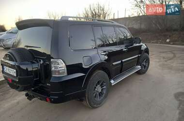 Внедорожник / Кроссовер Mitsubishi Pajero 2007 в 
