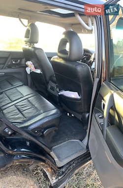 Внедорожник / Кроссовер Mitsubishi Pajero 2006 в 