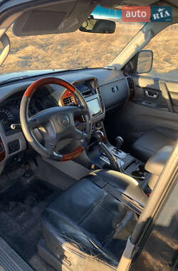 Внедорожник / Кроссовер Mitsubishi Pajero 2006 в 