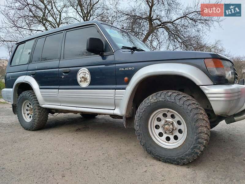 Позашляховик / Кросовер Mitsubishi Pajero 1997 в Здолбуніві