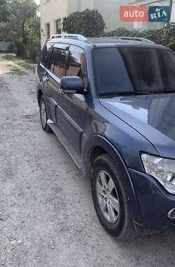 Позашляховик / Кросовер Mitsubishi Pajero 2007 в Львові