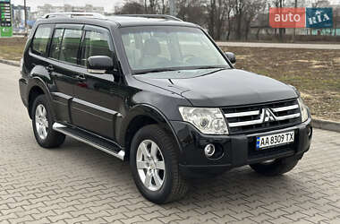 Позашляховик / Кросовер Mitsubishi Pajero 2007 в Києві