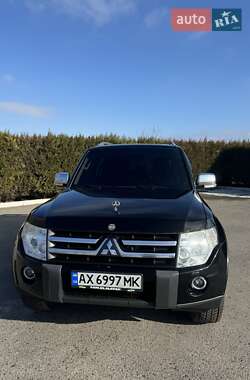 Внедорожник / Кроссовер Mitsubishi Pajero 2008 в 