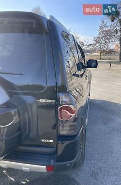 Внедорожник / Кроссовер Mitsubishi Pajero 2008 в 