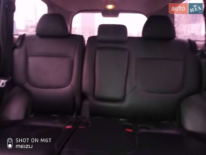 Позашляховик / Кросовер Mitsubishi Pajero 2014 в Києві