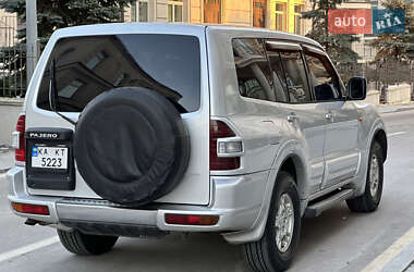 Позашляховик / Кросовер Mitsubishi Pajero 2002 в Києві