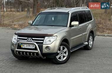 Внедорожник / Кроссовер Mitsubishi Pajero 2007 в Стрые