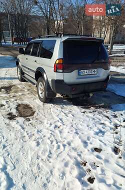 Позашляховик / Кросовер Mitsubishi Pajero 2001 в 