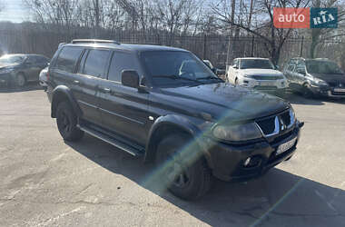 Позашляховик / Кросовер Mitsubishi Pajero 2007 в Києві