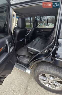 Внедорожник / Кроссовер Mitsubishi Pajero 2007 в 