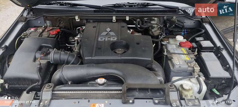 Позашляховик / Кросовер Mitsubishi Pajero 2016 в Смілі