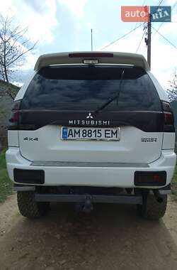 Позашляховик / Кросовер Mitsubishi Pajero 2006 в 