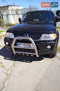 Внедорожник / Кроссовер Mitsubishi Pajero 2007 в Херсоне