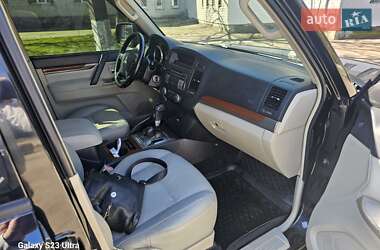 Внедорожник / Кроссовер Mitsubishi Pajero 2007 в 