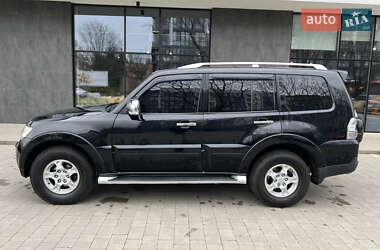 Внедорожник / Кроссовер Mitsubishi Pajero 2007 в 