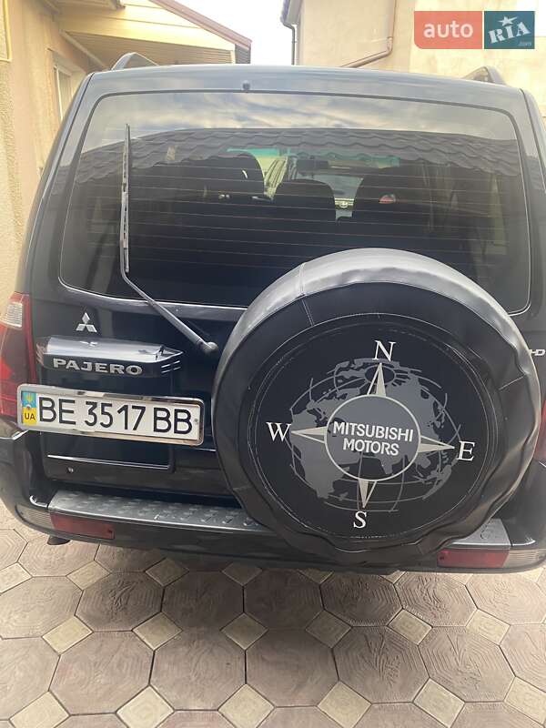 Внедорожник / Кроссовер Mitsubishi Pajero 2005 в Первомайске