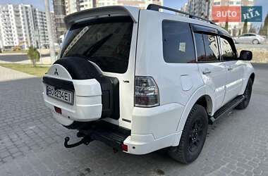Позашляховик / Кросовер Mitsubishi Pajero 2007 в 