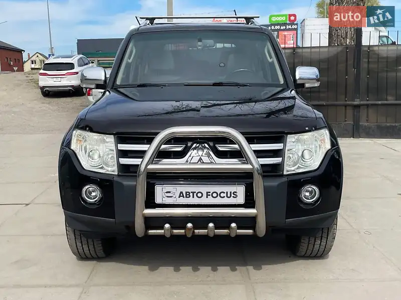 Внедорожник / Кроссовер Mitsubishi Pajero 2008 в 