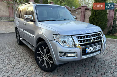 Внедорожник / Кроссовер Mitsubishi Pajero 2017 в 