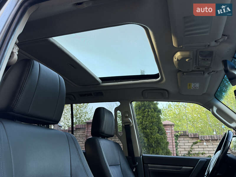 Внедорожник / Кроссовер Mitsubishi Pajero 2017 в Черновцах