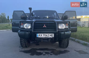 Внедорожник / Кроссовер Mitsubishi Pajero 1993 в 