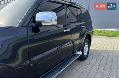 Внедорожник / Кроссовер Mitsubishi Pajero 2007 в 