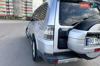 Внедорожник / Кроссовер Mitsubishi Pajero 2007 в 