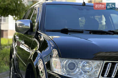 Позашляховик / Кросовер Mitsubishi Pajero 2011 в 