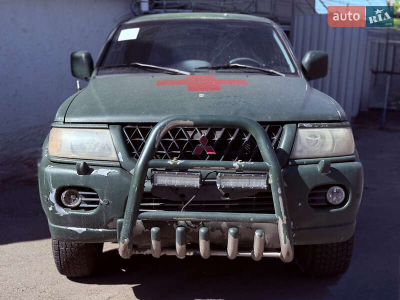 Mitsubishi Pajero 2000