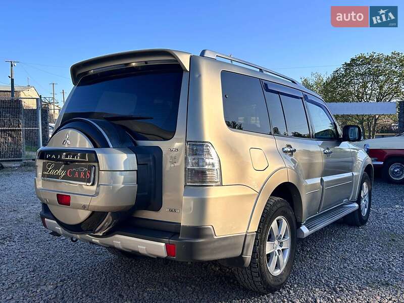 Внедорожник / Кроссовер Mitsubishi Pajero 2007 в Одессе