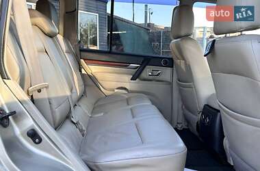 Внедорожник / Кроссовер Mitsubishi Pajero 2007 в 