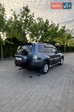 Внедорожник / Кроссовер Mitsubishi Pajero 2007 в Львове