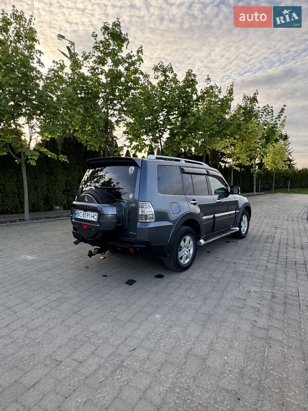 Mitsubishi Pajero 2007