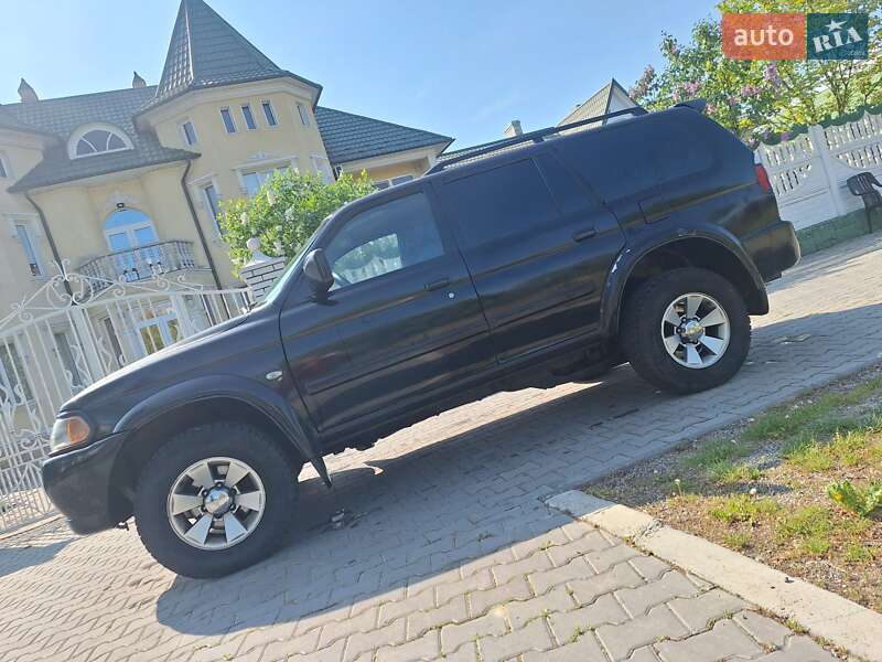 Внедорожник / Кроссовер Mitsubishi Pajero 2007 в 