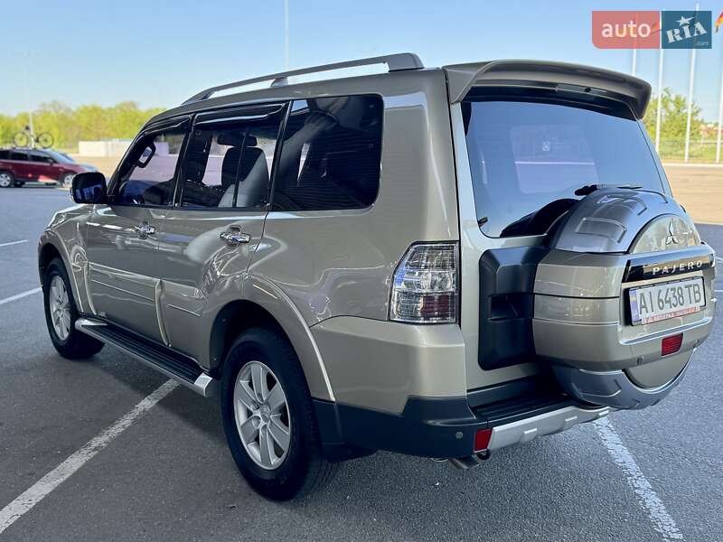 Позашляховик / Кросовер Mitsubishi Pajero 2008 в Дніпрі