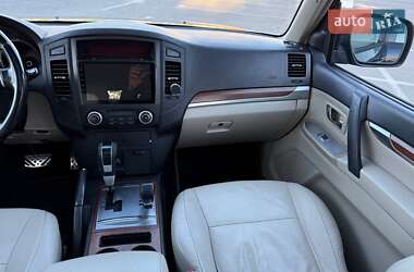Позашляховик / Кросовер Mitsubishi Pajero 2007 в 