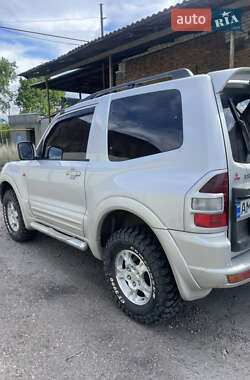 Позашляховик / Кросовер Mitsubishi Pajero 2002 в 