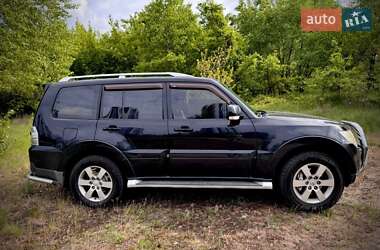 Позашляховик / Кросовер Mitsubishi Pajero 2007 в 