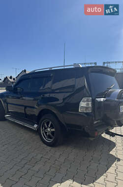 Внедорожник / Кроссовер Mitsubishi Pajero 2007 в 