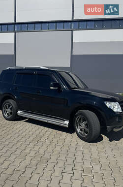 Внедорожник / Кроссовер Mitsubishi Pajero 2007 в 