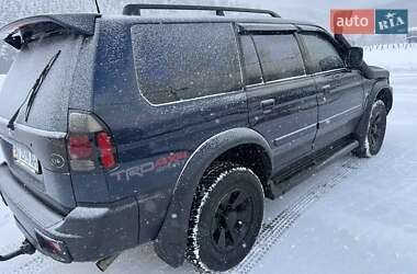 Внедорожник / Кроссовер Mitsubishi Pajero 2005 в 