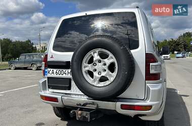 Внедорожник / Кроссовер Mitsubishi Pajero 2000 в 