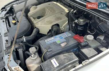 Внедорожник / Кроссовер Mitsubishi Pajero 2000 в 