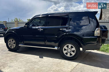 Позашляховик / Кросовер Mitsubishi Pajero 2008 в 