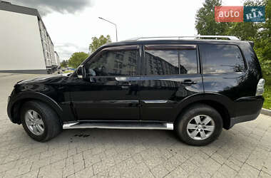 Внедорожник / Кроссовер Mitsubishi Pajero 2007 в 
